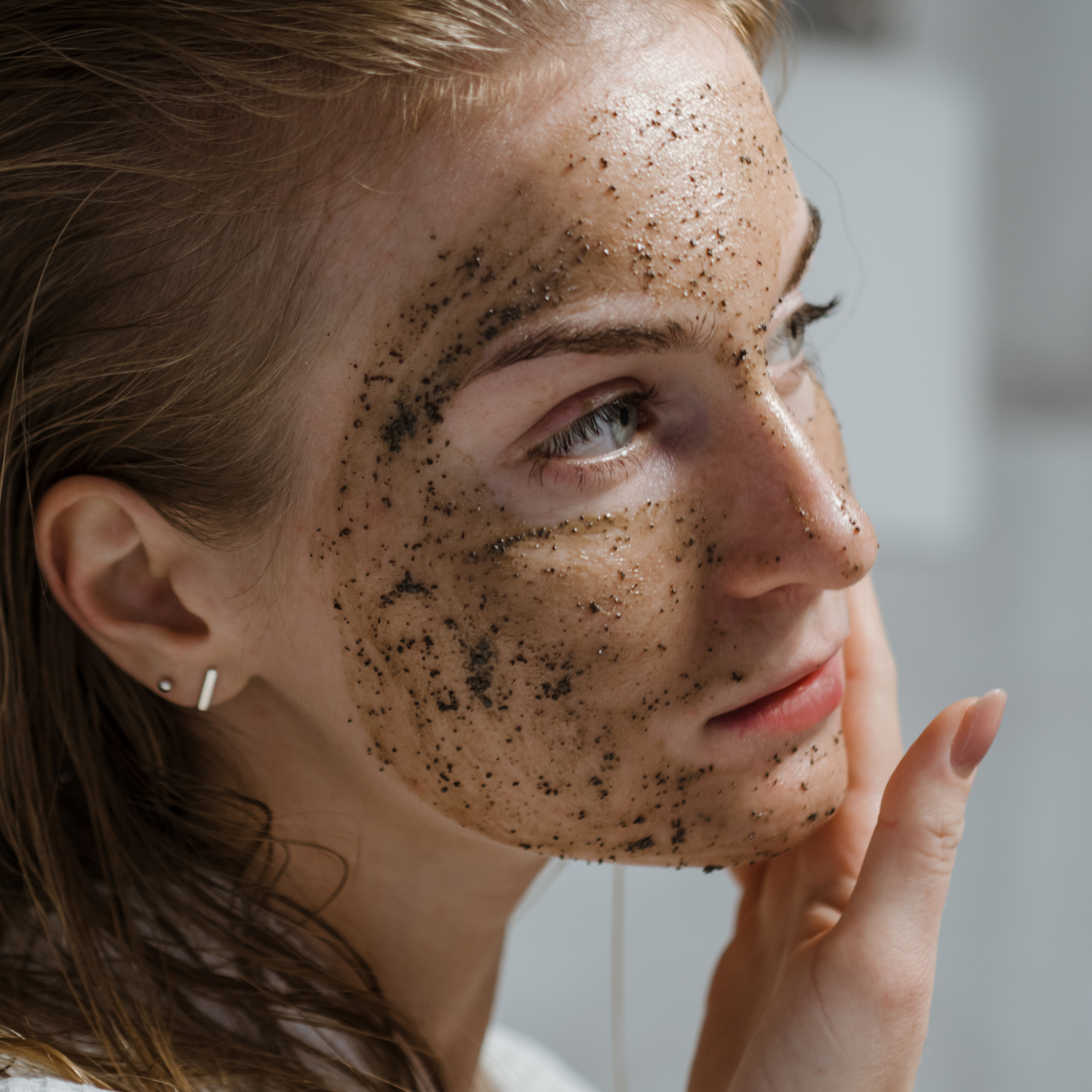 Fruchtsäurepeeling: Wirkung, selber machen & Pflege danach